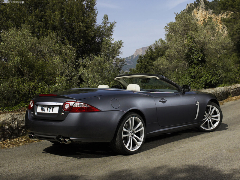 Illustration for article titled The Jaguar XK Deserved More Love Than It Got